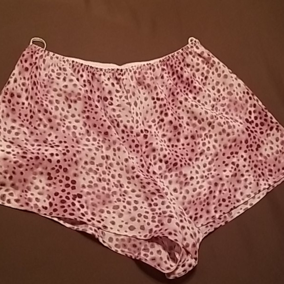 Pink Lingerie Set - Picture 3 of 5